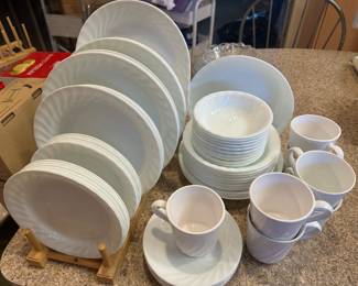 A great set of good 'ol Correll! White ribbed! 