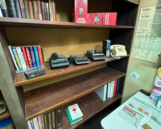 More books and some great vintage cassette tape players/recorders.  The red boxes in the picture are 25th Anniversary Lansing Lugnut Bobble Heads! 