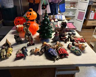 All the vintage dolls! And our GREAT Vintage Ceramic Christmas Tree! 