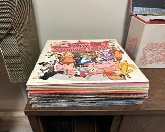 A GREAT ZENITH Portable Suitcase Style Stereo! Albums/45's and an AWESOME Record Cabinet! 