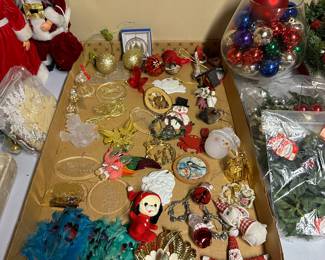 AWESOME Vintage Christmas! Ornaments, tchotchkes, and more! 
