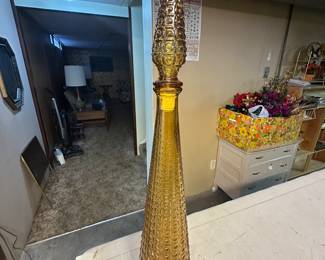 Got the key today! Initial walk through photos! MORE TO COME DAILY! Vintage MCM Amber Belco? Decanter! Amber Flame!
