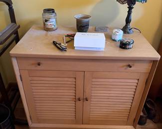 Got the key today! Initial walk through photos! MORE TO COME DAILY! A beautiful blonde 1950's Side Dresser.