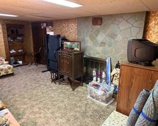 The basement also has a full family room with lots of vintage items! 