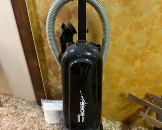 Got the key today! Initial walk through photos! MORE TO COME DAILY! Another EUREKA Vacuum!