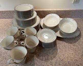 A absolutely pristine set of Lenox China! Service for 10, plus serving prices! 53 pieces in all! Carolina Pattern! 