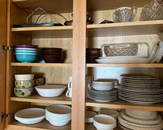 Got the key today! Initial walk through photos! MORE TO COME DAILY! Full assortment of kitchen wares! 