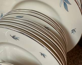 A service for 8 of a sweet and delicate Syracuse China! Set is in EXCELLENT condition! The pattern is Celeste! 