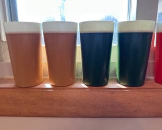 A FANTASTIC set of 8 Vintage MCM Gits Ware Therma Cups Plastic Insulated MCM Tan, Green, Red and Blue! 