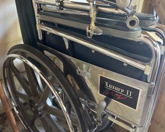 This is an excellent Luxury II Wheel Chair! 