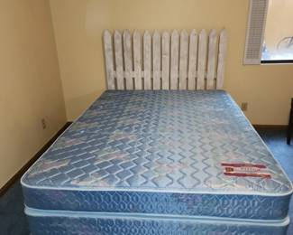 Queen size complete bed, the headboard is the cutest picket fence
