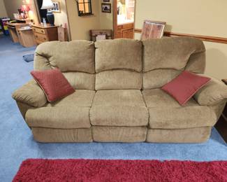 2 recliners in the sofa