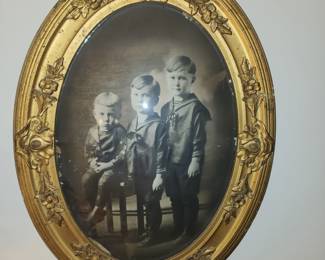 Antique bubble frame