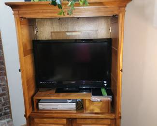 Tv cabinet and tv