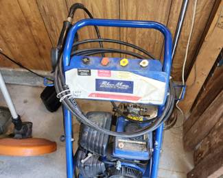 Blue man gasoline high pressure washer