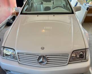 1994 SL600 V12 once owned by NFL player Wayne Martin. Soft and hard top included.