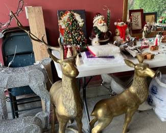Christmas decor, Large brass reindeer (needs repair on one antler) 