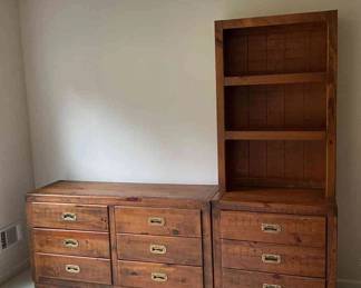 Young Hinkle Bedroom Furniture