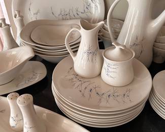 Iroquois china "Vision" by Ben Seibel, 56 pcs.