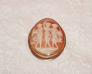 Antique Victorian Carved Shell Cameo Brooch Pin