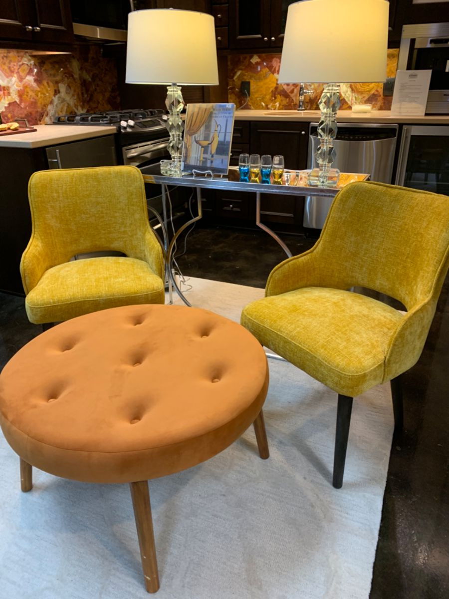 Color and sophisticated style! 