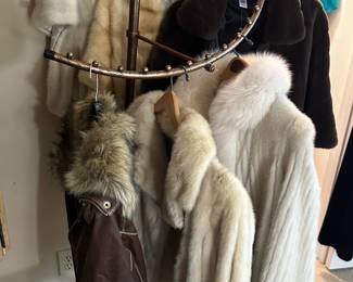 Mink & Fur 