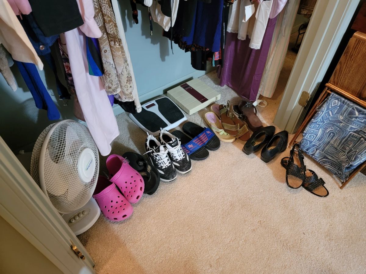 Memory Lane Estate Sale Overland Park,... starts on 10/6/2023