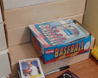 BASEBALL CARD COLLECTION

