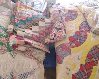 Vintage quilts & quilt tops