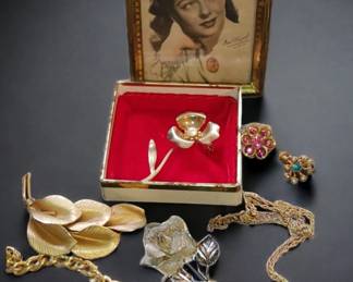 Vintage Jewelry