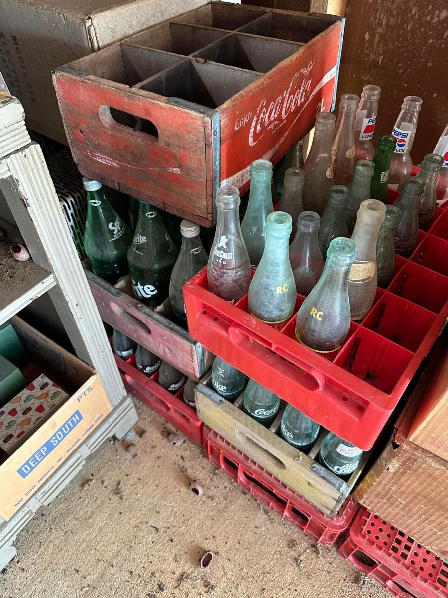 Lilly McKellar Estate Sale in Omega, GA starts on 10/20/2023