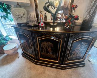 Vintage Asian Decorated Manner Drexel Black/Gold Credenza