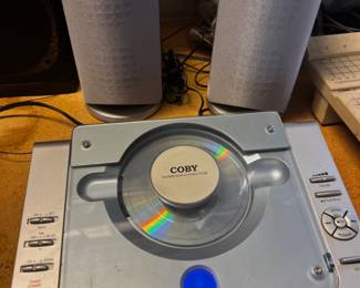 Colby CD AM FM Radio