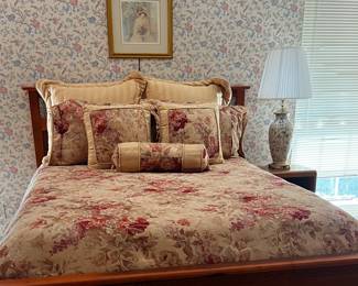 Full Size Headboard,Footboard,Mattress & Comforter Set