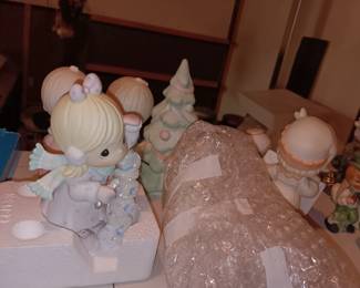 LOTS OF PRECIOUS MOMENTS