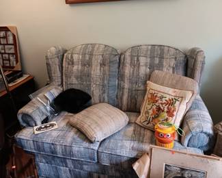 MATCHING LOVE SEAT FOR SOFA