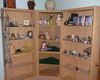 Bookcases & Figurines