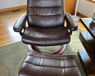 Stressless leather recliner and ottoman