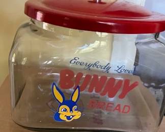 BUNNY BREAD JAR