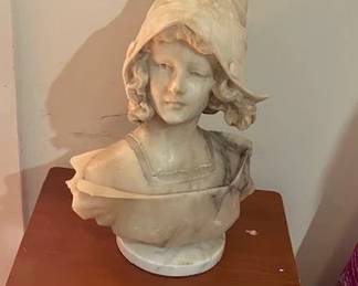 DECOR BUST OF YOUNG WOMAN