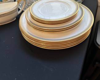 Royal Doulton "Clarendon"