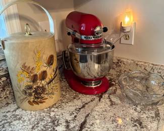 New Kitchenaid in Box KSM150PSER