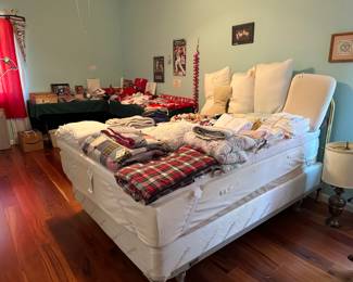 Tons of St. Louis Cardinals Memorabilia