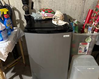 Magic Chef Mini Fridge