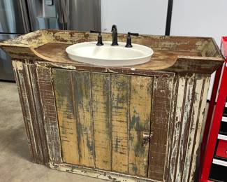 Sink and farmhouse vanity Orlando Auction