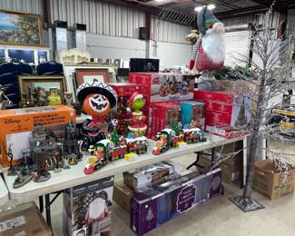 Holiday Decor Orlando Auction