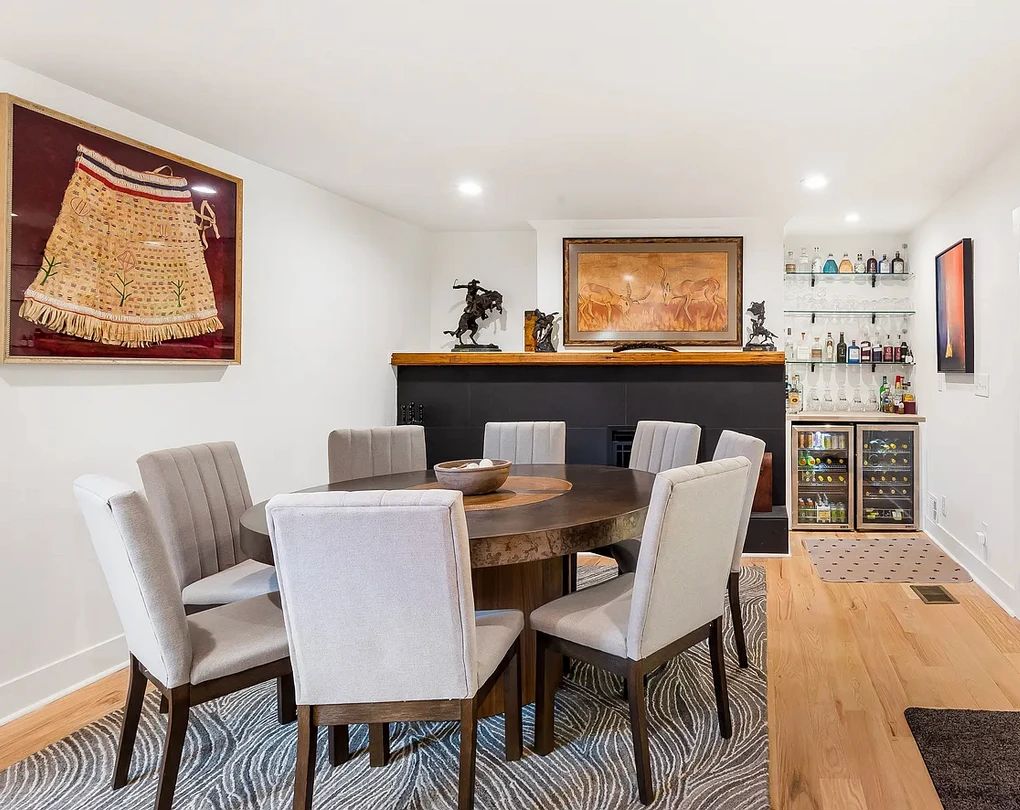 BEE'S KNEES IS IN VININGS! in Atlanta, GA starts on 10/28/2023