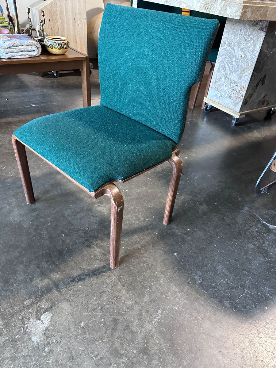 Set of 4 saunder chairs