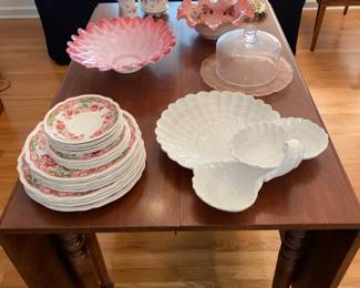 Can you imagine? Even more gorgeous glass and dishware 