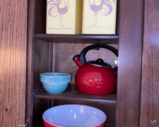 Red Pyrex bowl and rooster canisters 